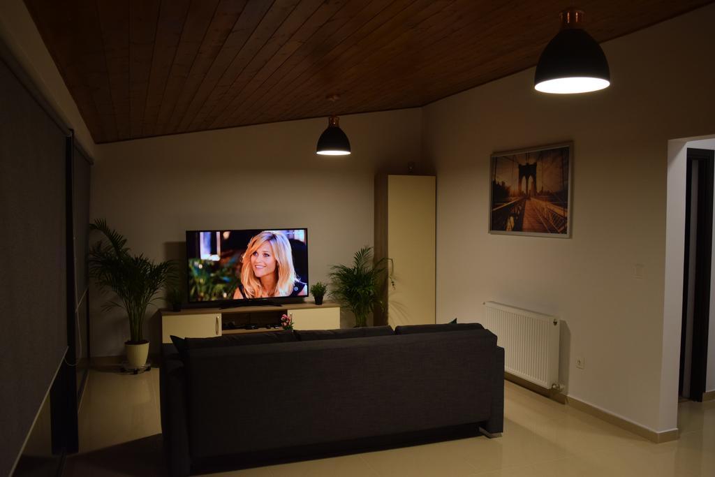 מיירקורה-צ'וק Sanderson Apartments מראה חיצוני תמונה